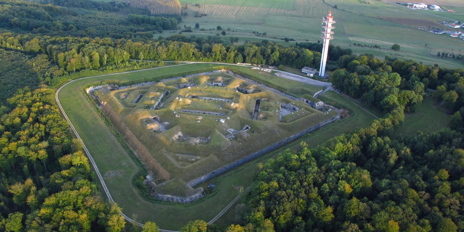 Le Fort de Bourlémont Office de Tourisme de l'Ouest des Vosges